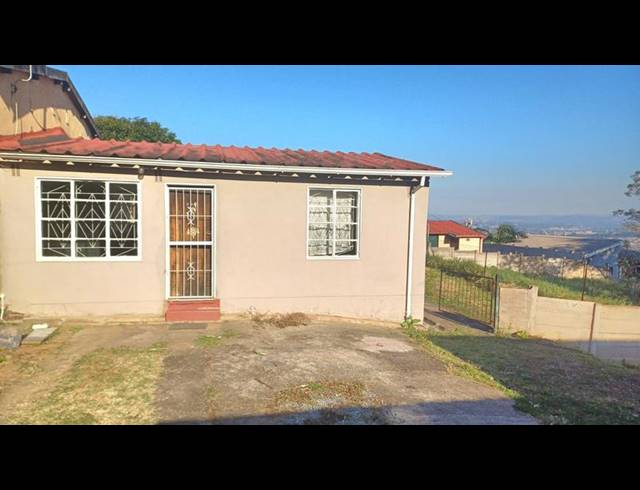 2 BEDROOM HOUSE FOR SALE IN BOMBAY HEIGHTS